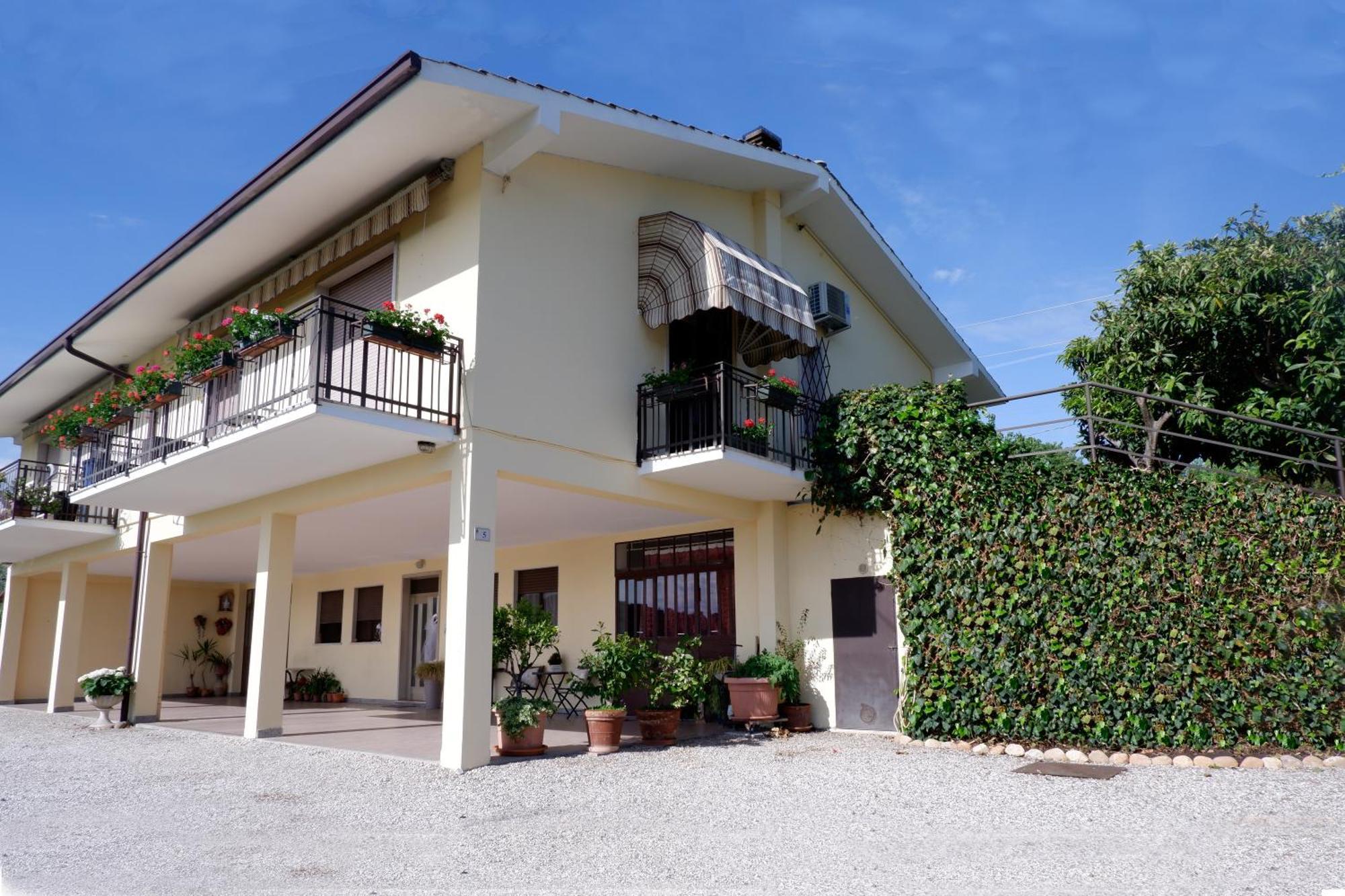 L'Edera Appartamento Rivoli Veronese Zewnętrze zdjęcie